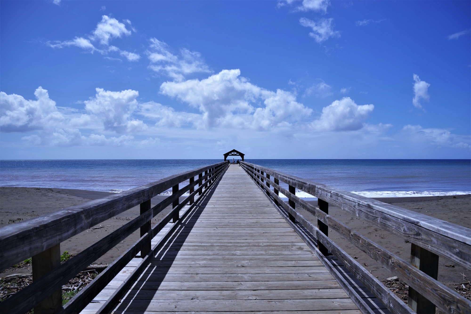 Poipu Beach vs. Hanalei Bay: Which Side of Kauai Is Right for You?